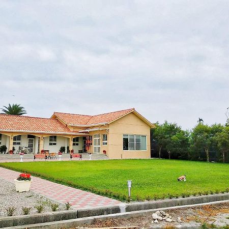 Yuzhou Garden B&B T'ai-tung Exteriör bild